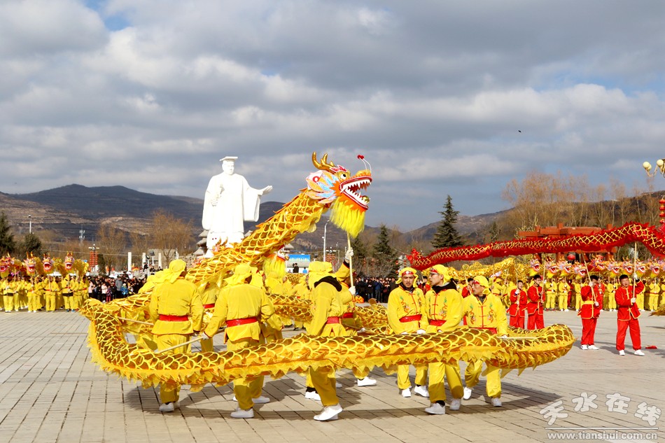 清水縣舉辦五個“70”鬧新春彩排活動，天水在線航拍記錄精彩瞬間